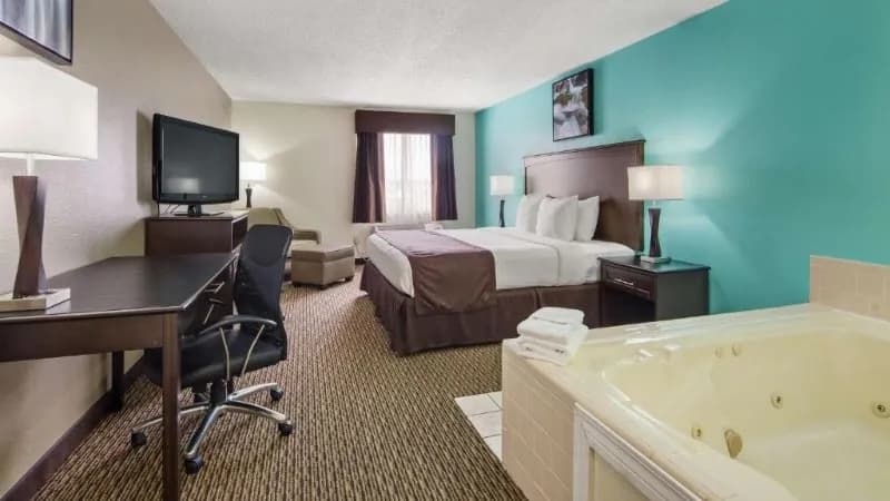 Best Western River City Hotel Jacuzzi room