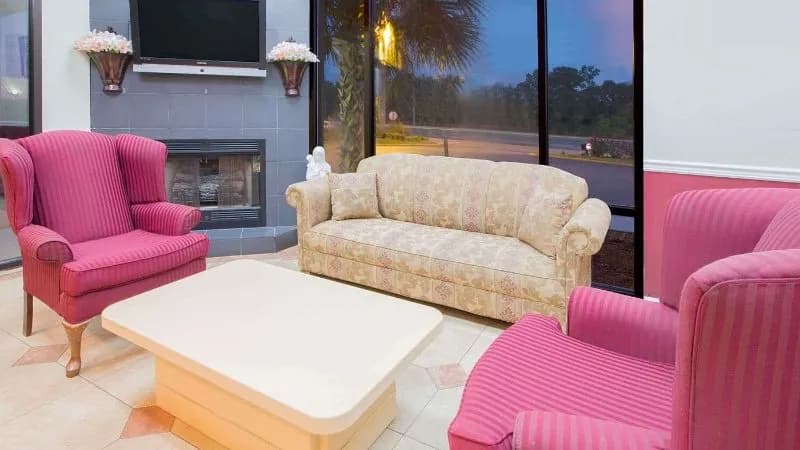 Howard Johnson by Wyndham Dothan hotel photo 3
