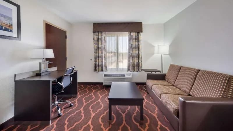 Quality Inn & Suites Huntsville Research Park Area hotel photo 2