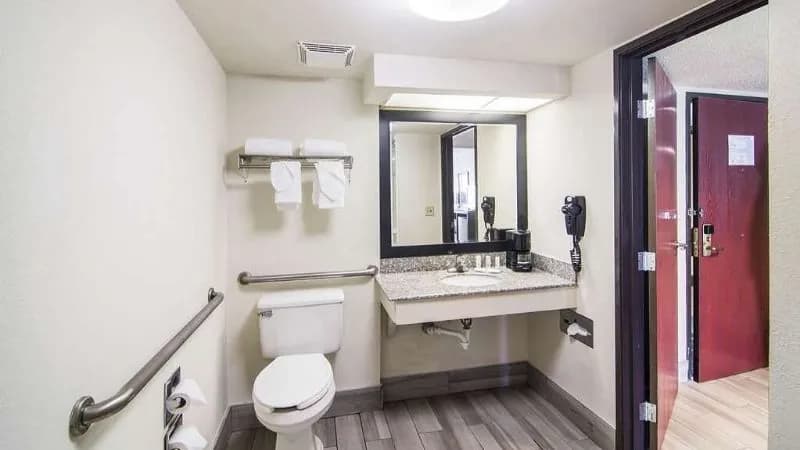 Quality Inn Saraland hotel photo 3