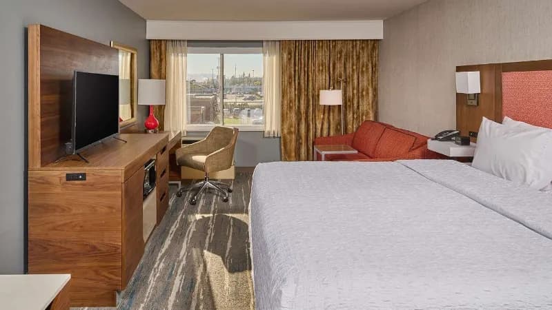 Hampton Inn Anchorage hotel photo 3