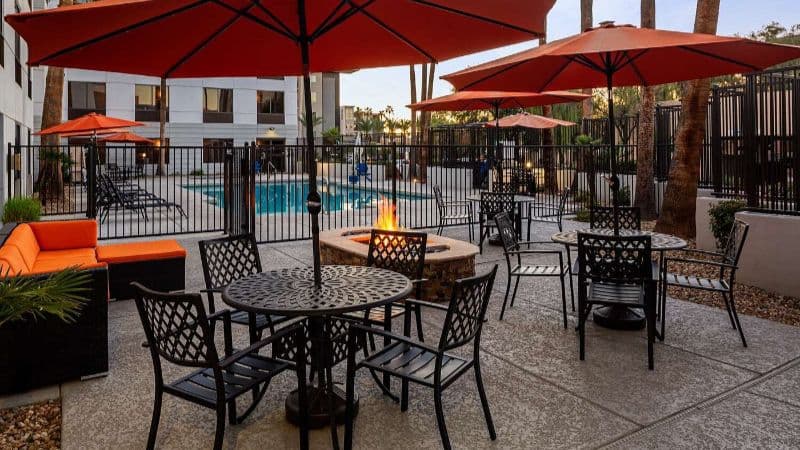 Hampton Inn Phoenix-Biltmore hotel photo 5