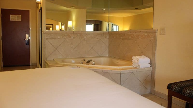 Holiday Inn Express & Suites Tucson Mall, an IHG hotel Jacuzzi room