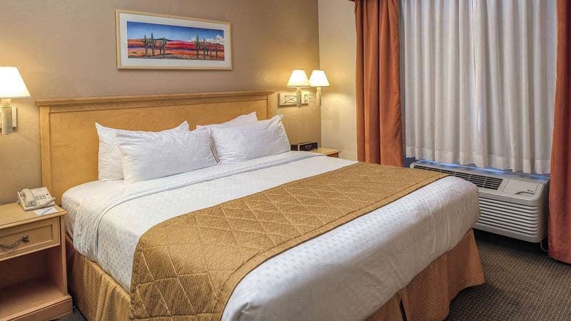 Varsity Clubs Of America – Tucson hotel photo 2