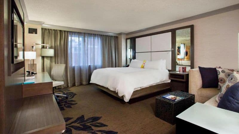 Little Rock Marriott hotel photo 2