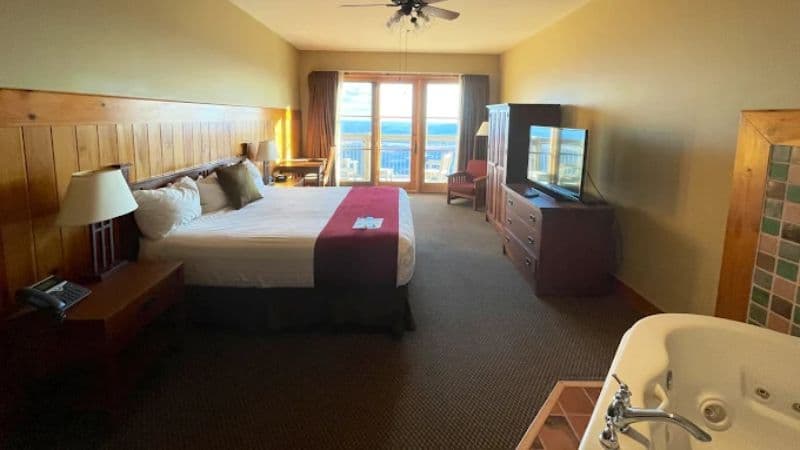 The Lodge at Mount Magazine hotel photo 2