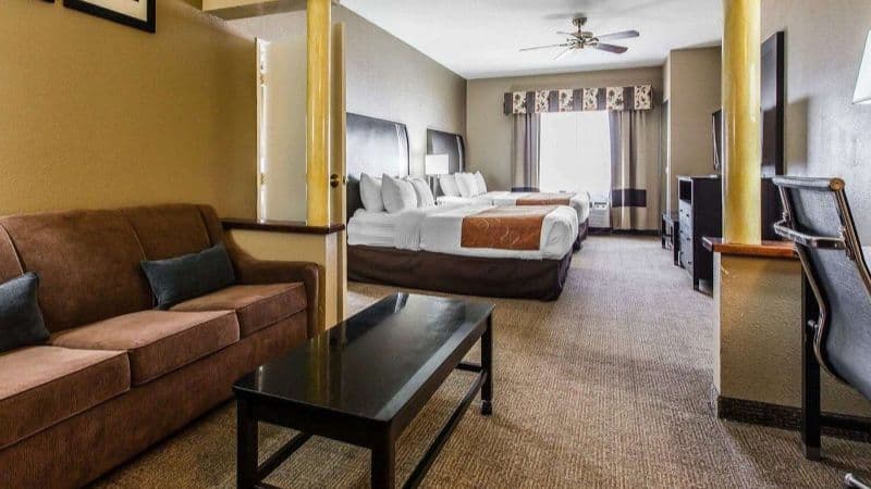Comfort Suites Bakersfield hotel photo 4