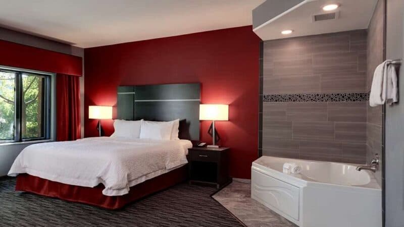 Hampton Inn & Suites Temecula Jacuzzi room