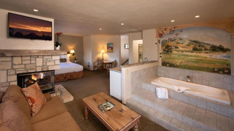 Horizon Inn & Ocean View Lodge Jacuzzi room
