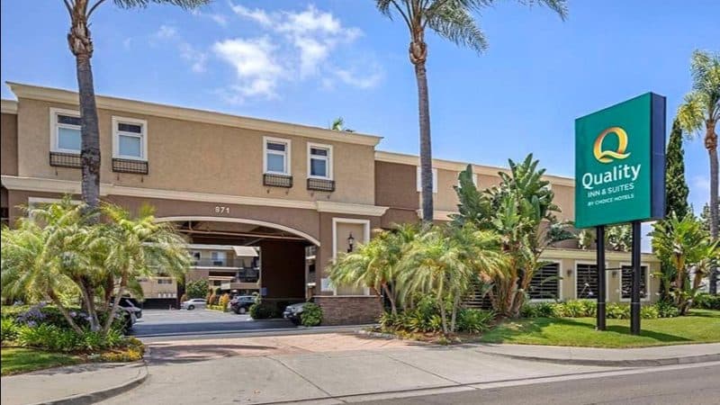 Quality Inn & Suites Maingate hotel photo 5