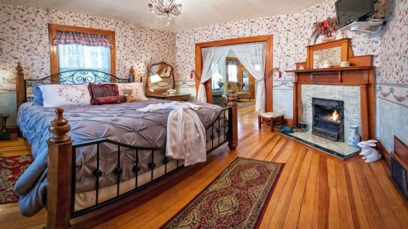 Holden House 1902 Bed & Breakfast Inn hotel photo 3