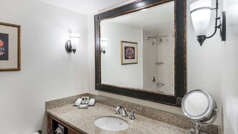 The Antlers, A Wyndham Hotel hotel photo 2