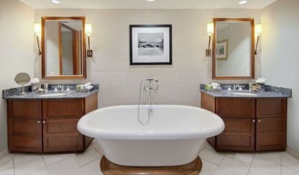 DoubleTree by Hilton Stamford hotel photo 2