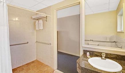 Super 8 by Wyndham Milford New Haven hotel photo 3