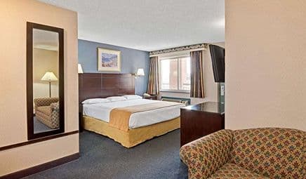 Super 8 by Wyndham Milford New Haven hotel photo 4
