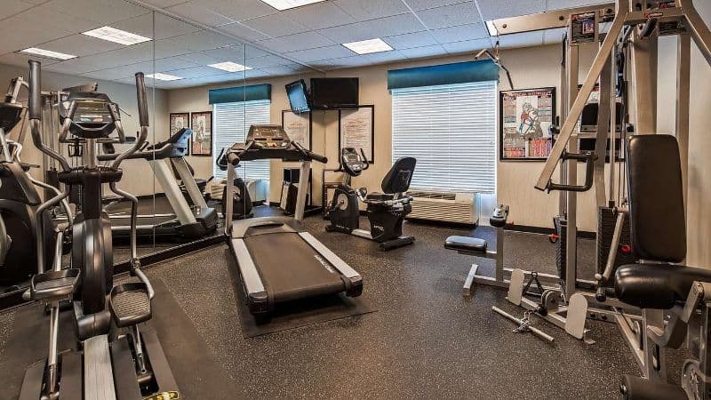 Best Western Plus Chain Of Lakes Inn & Suites hotel photo 4