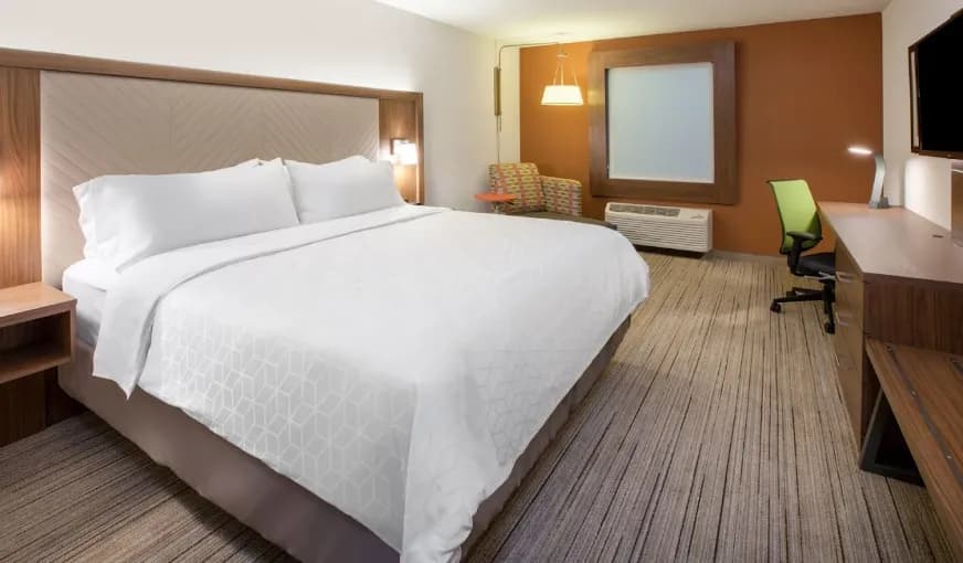 Holiday Inn Express Jacksonville East, an IHG Hotel hotel photo 2