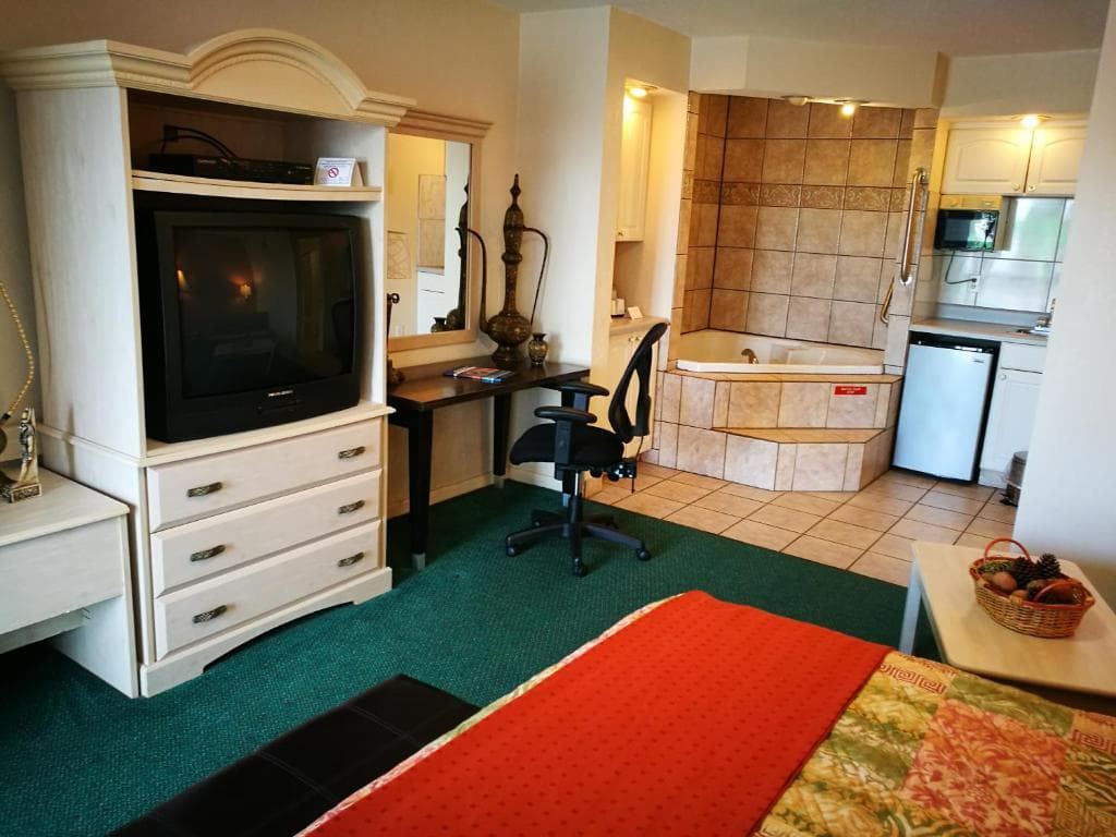 Merida Inn & Suites Jacuzzi room