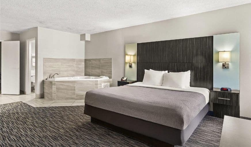 Quality Inn Jacksonville – Orange Park near Naval Air Station hotel photo 2