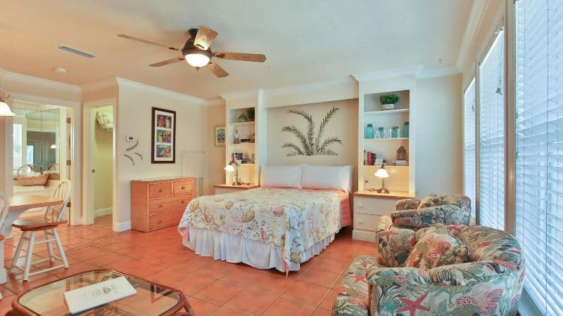 Tortuga Inn Beach Resort hotel photo 3