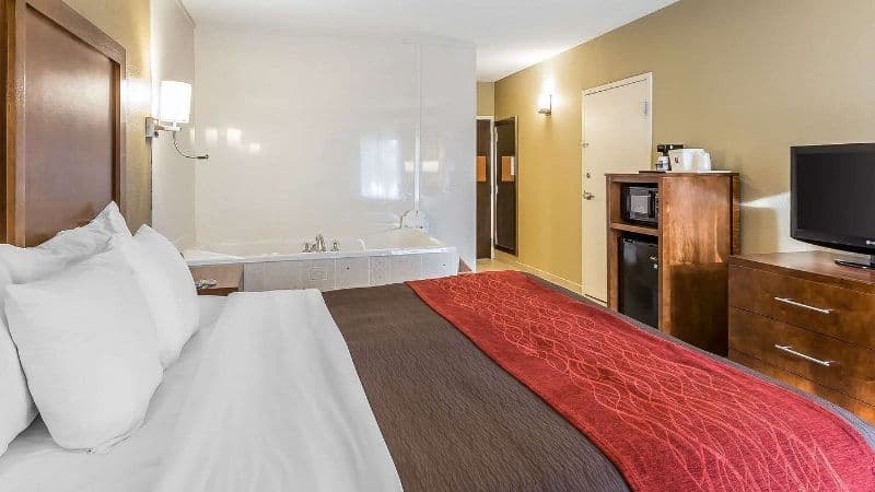 Comfort Inn & Suites Dalton hotel photo 3