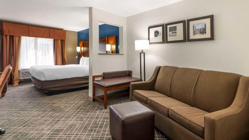 Comfort Suites Atlanta Airport hotel photo 2