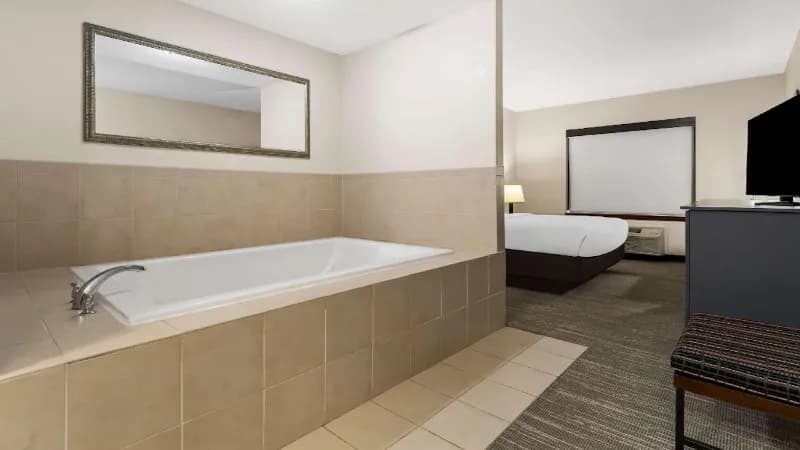Country Inn & Suites by Radisson, Macon North, GA hotel photo 3