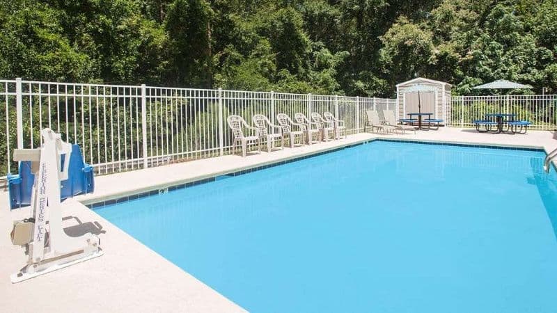 Days Inn & Suites by Wyndham Swainsboro hotel photo 5