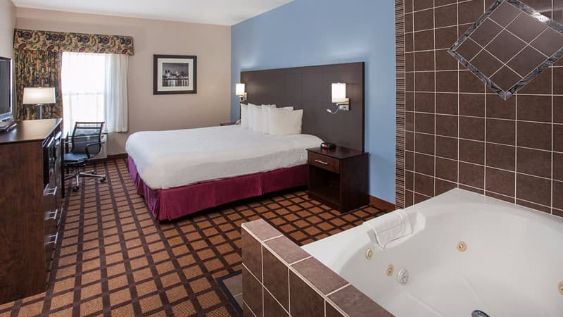 Baymont by Wyndham Morton hotel photo 2