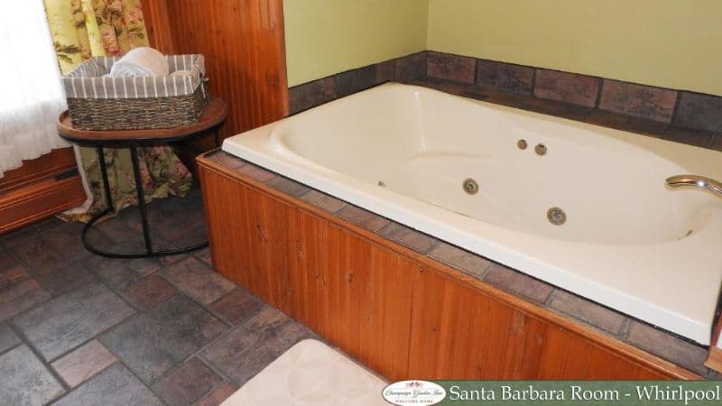 Champaign Garden Inn hotel photo 2