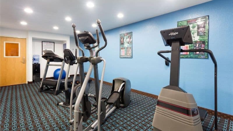 Days Inn & Suites by Wyndham Bloomington/Normal IL hotel photo 4