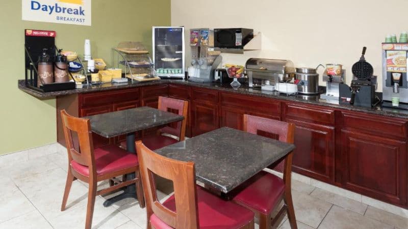 Days Inn by Wyndham Springfield hotel photo 5