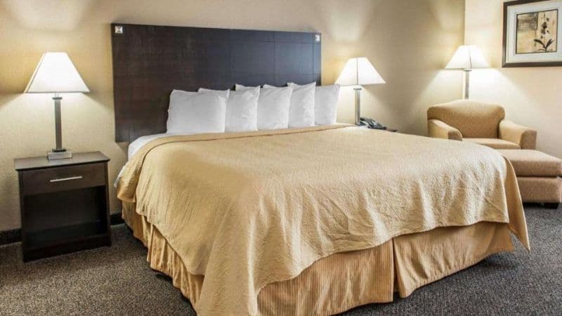 Quality Inn & Suites Mattoon hotel photo 2