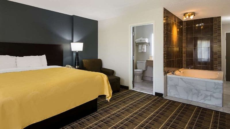 Quality Inn Aurora – Naperville Area hotel photo 3