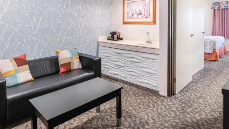 Quality Inn Bolingbrook hotel photo 2