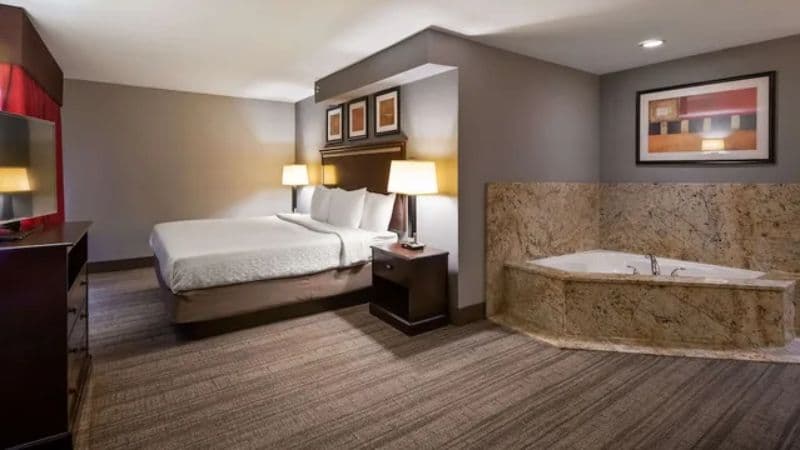 Spark by Hilton Oak Forest I-57 hotel photo 2