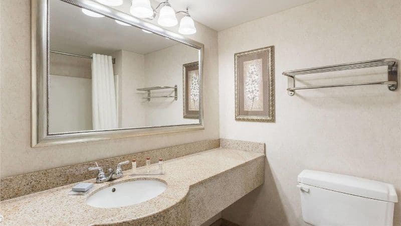 Wingate by Wyndham Joliet hotel photo 3