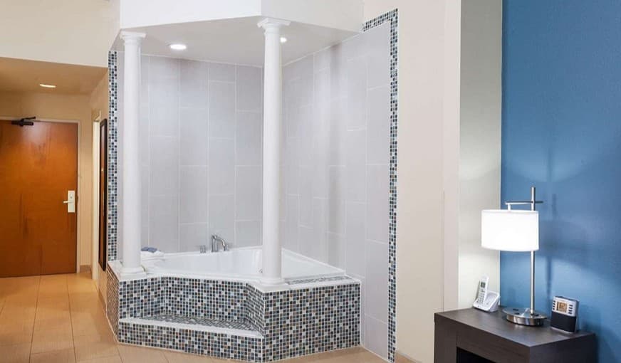 Wingate by Wyndham Schaumburg hotel photo 2