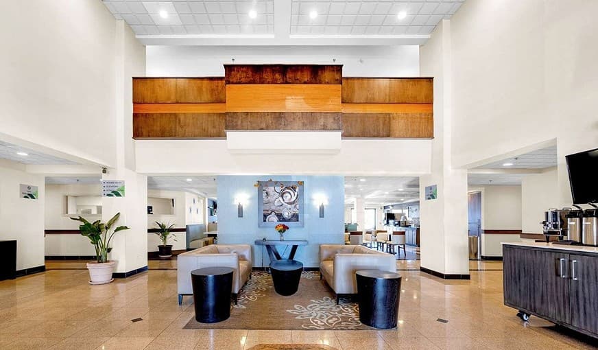 Wingate by Wyndham Schaumburg hotel photo 5