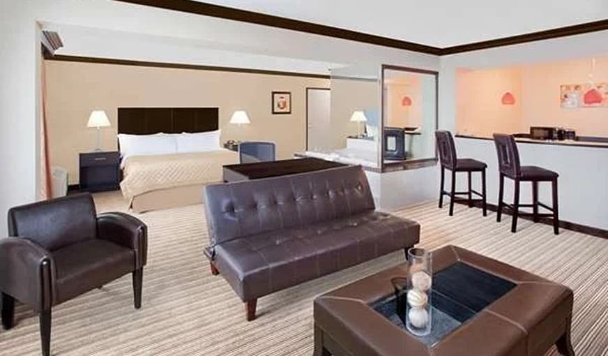 Wyndham Garden Schaumburg Chicago Northwest hotel photo 2