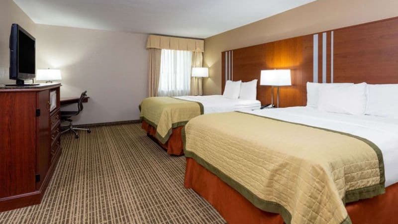 Baymont by Wyndham Elkhart hotel photo 4
