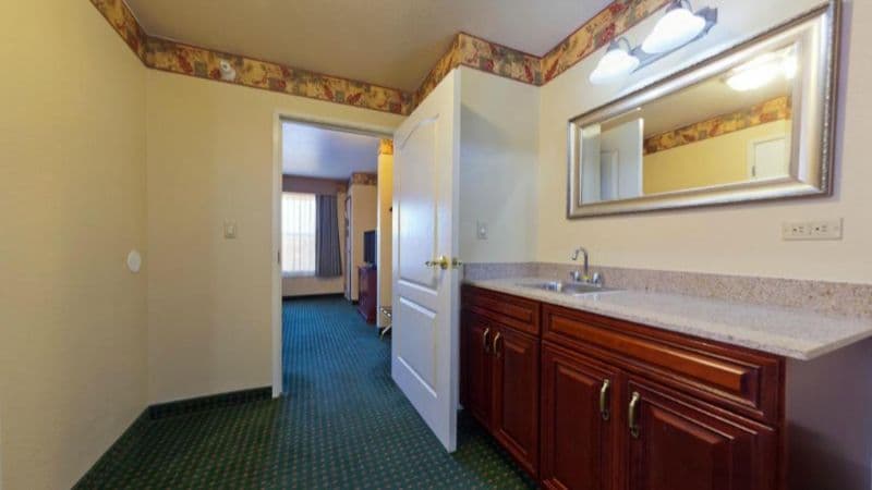 Country Inn & Suites by Radisson, Elkhart North, IN hotel photo 4