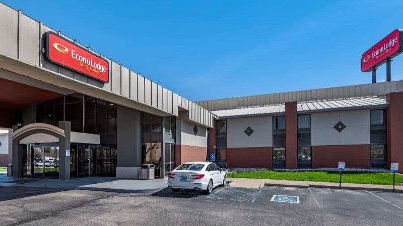 Econo Lodge hotel photo 5