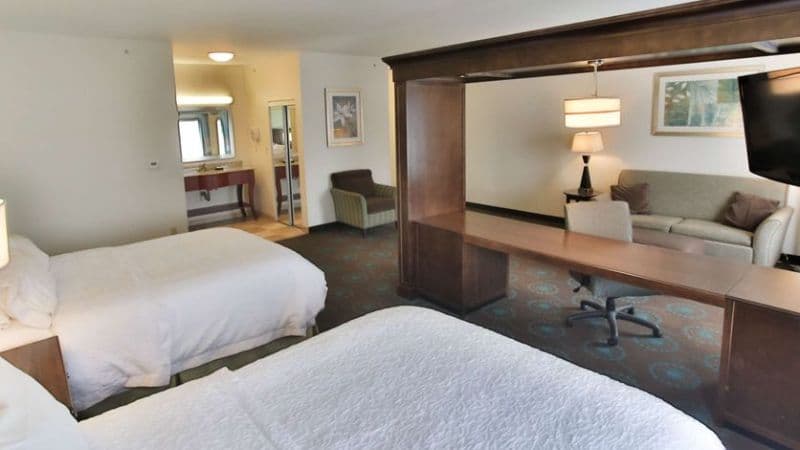 Hampton Inn & Suites Middlebury hotel photo 3