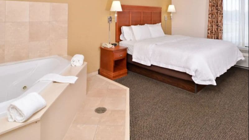 Hampton Inn & Suites Richmond hotel photo 2