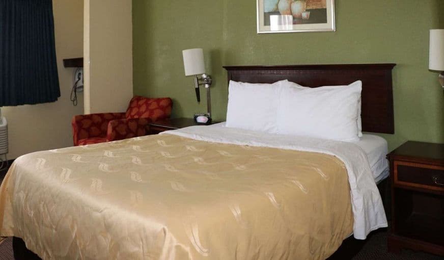 Quality Inn Evansville Eastland Area hotel photo 2