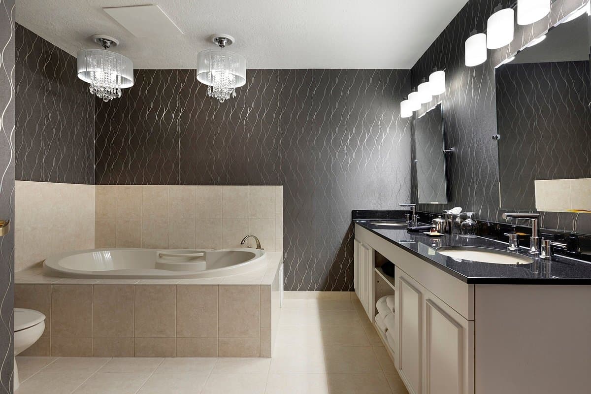 Des Lux Hotel Jacuzzi room