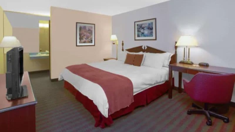 I-80 Inn & Suites hotel photo 3