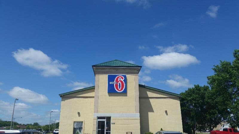 Motel 6 Moline hotel photo 4