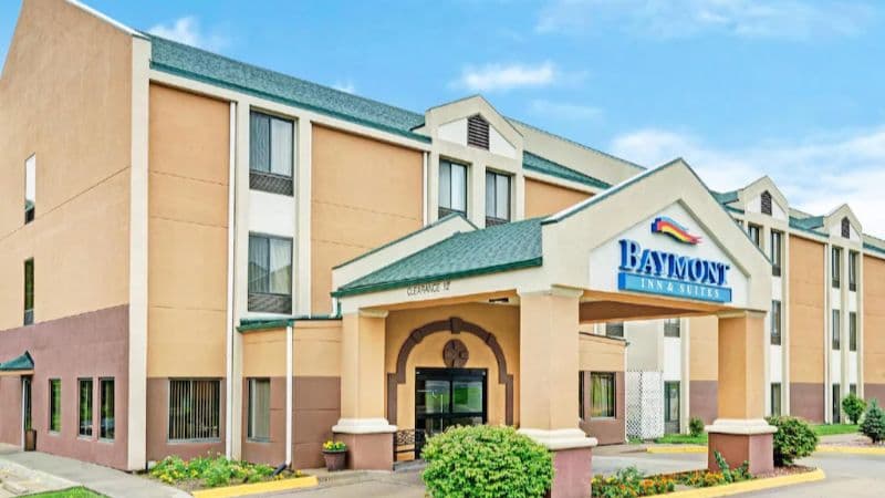 Baymont by Wyndham Lawrence hotel photo 5